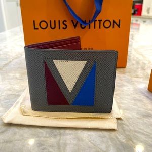 Brand New Louis Vuitton Multiple Wallet